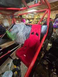 Сиденье спортивное алюминиевое с чехлом (красный)