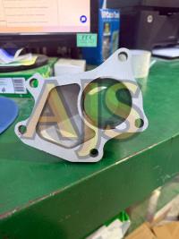 Taiko фланец с трубой под турбину Subaru VF36 37 OEM 44102FE110 на выпуск УЦЕНКА