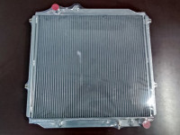 Радиатор алюминиевый Toyota Prado90, Surf185 1kz 96-02 40мм AT AJS УЦЕНКА