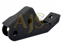 Suzuki Jimny JB74 кронштейн передней тяги панара нижний